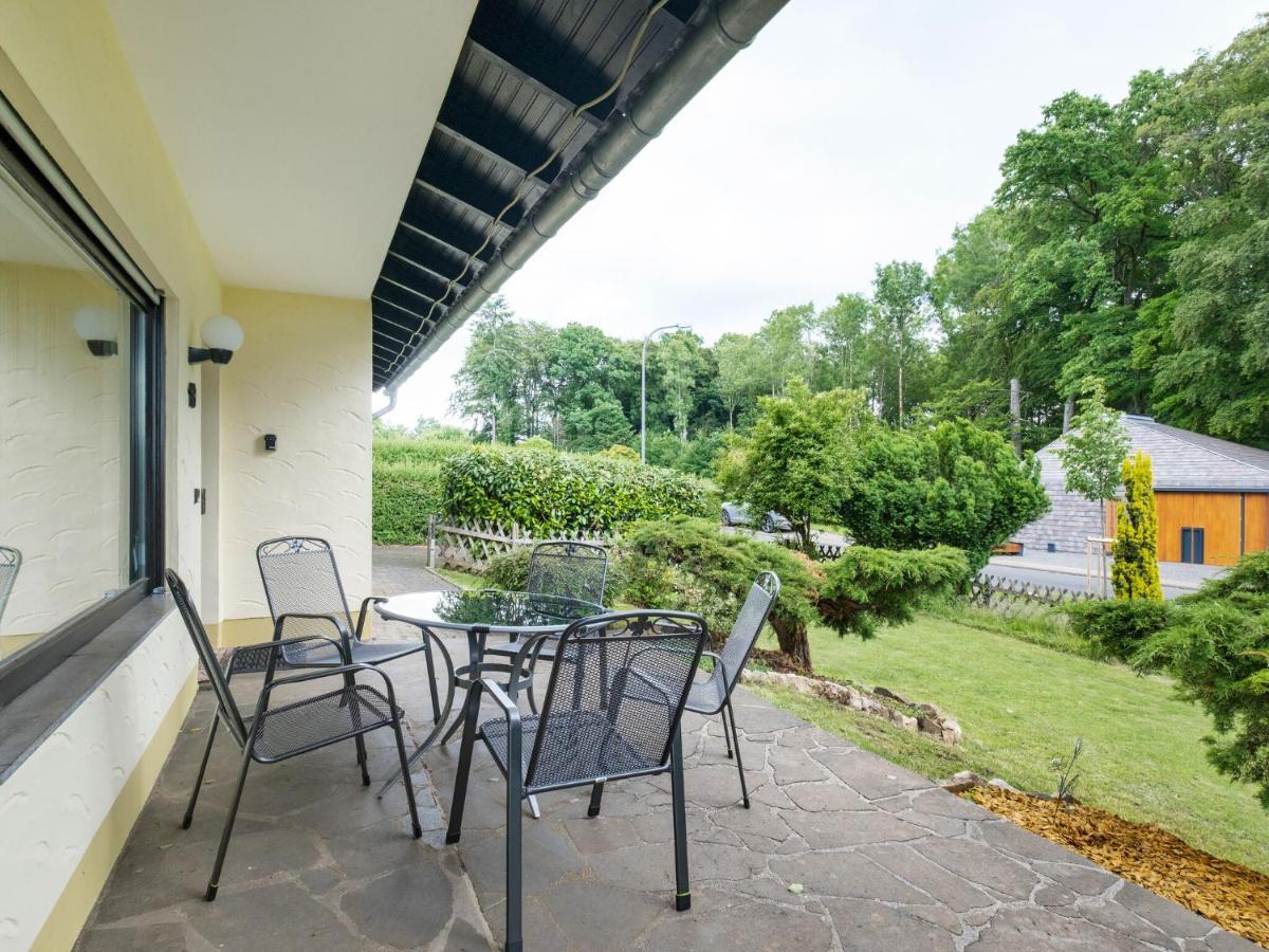 Idyllic Bungalow In Feusdorf With Forest View Kamer foto