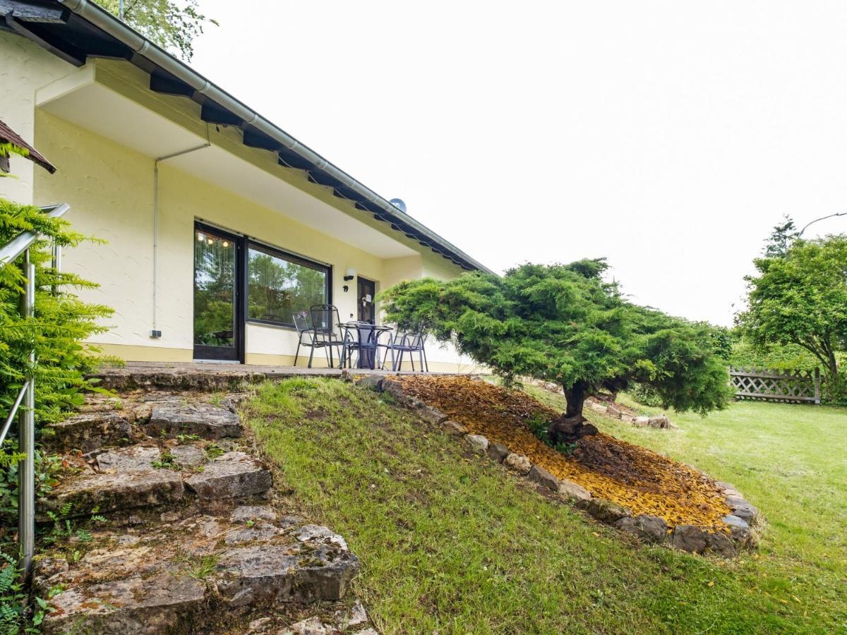 Idyllic Bungalow In Feusdorf With Forest View Kamer foto