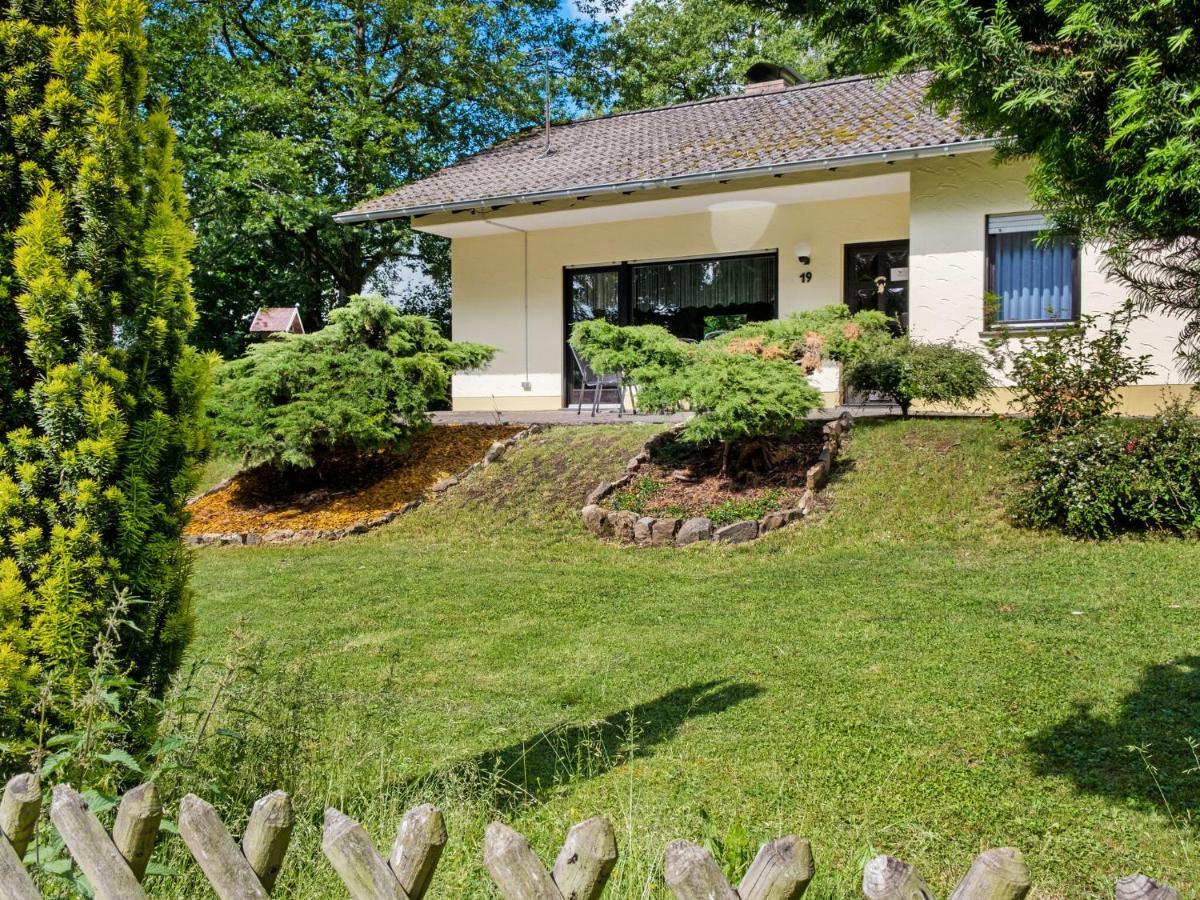 Idyllic Bungalow In Feusdorf With Forest View Buitenkant foto