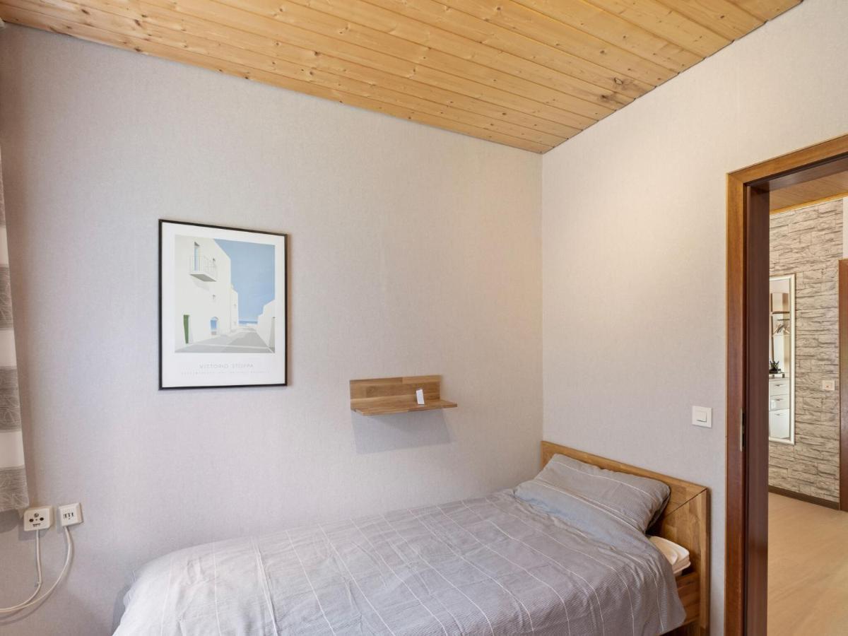 Idyllic Bungalow In Feusdorf With Forest View Buitenkant foto